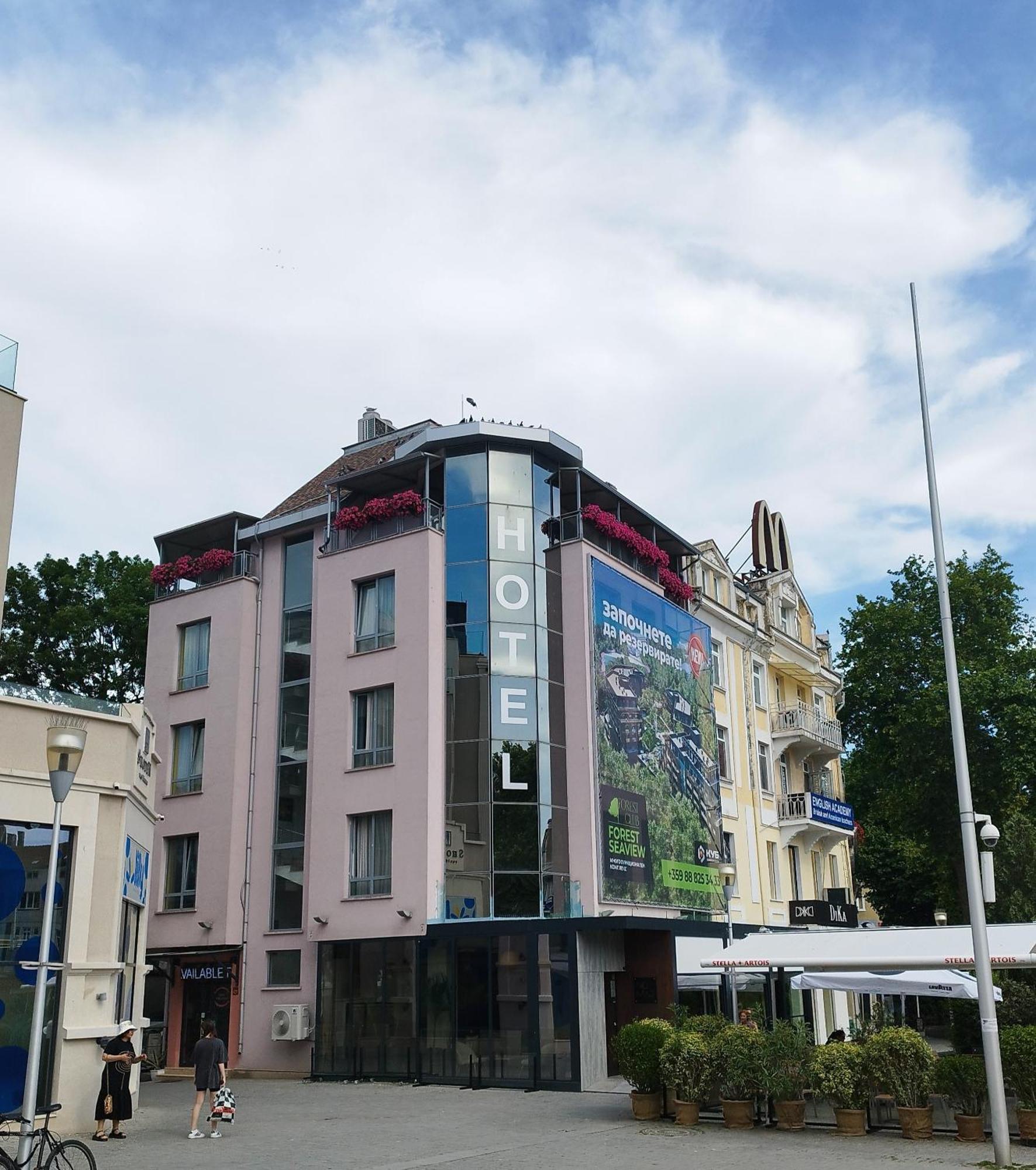 Family Opera Plaza- Former 2* Varna